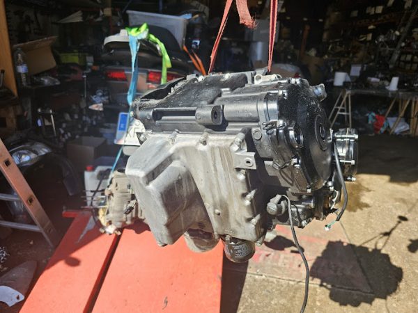 motor suzuki gsr 750 - Imagen 3