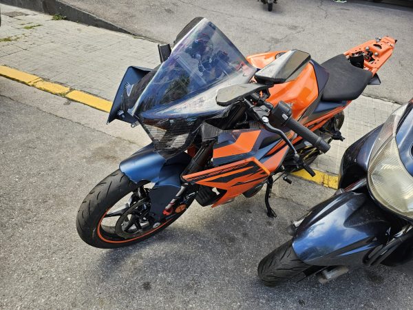 MOTOR KTM RC 390 2023