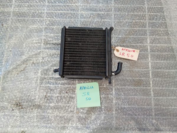 radiador agua aprilia sr 50 - Imagen 2