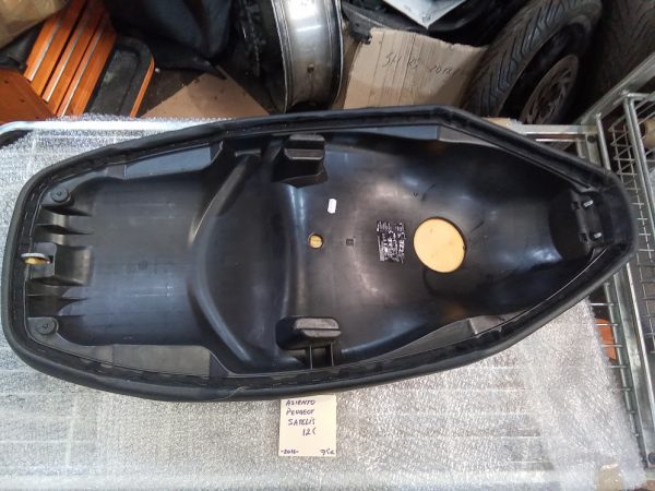 Asiento sillin sillon Peugeot Satelis 125 - Imagen 3