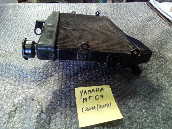 Radiador Yamaha MT 07 - Imagen 4