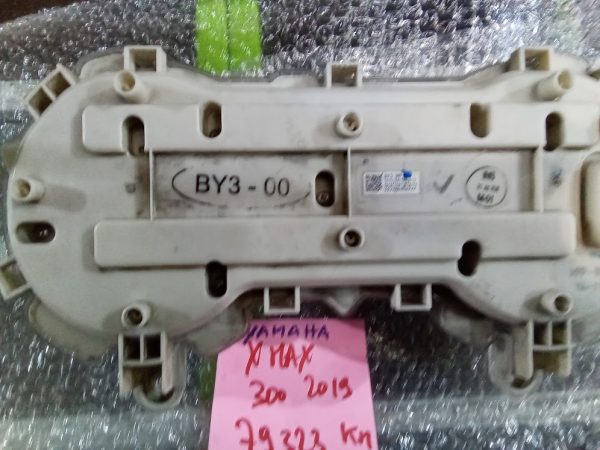 Cuadros Relojes cuenta kilometros Yamaha x max 300