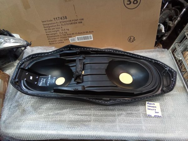 ASIENTO SILLIN SILLON YAMAHA TRICITY 300 - Imagen 3