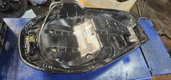 asiento suzuki burgman 125 - Imagen 2