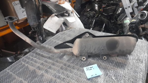 escape yamaha nmax 125