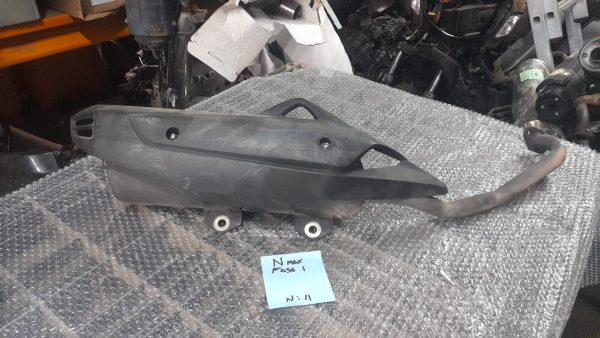 escape yamaha nmax 125