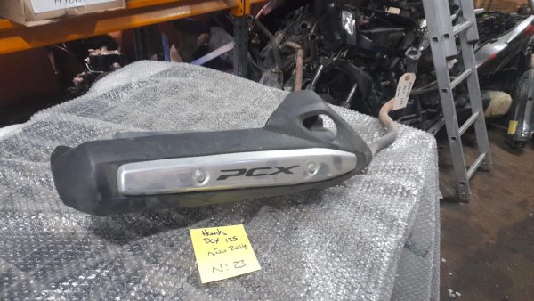 escape honda pcx 125
