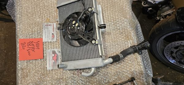 radiador yamaha xmax 125 - Imagen 4