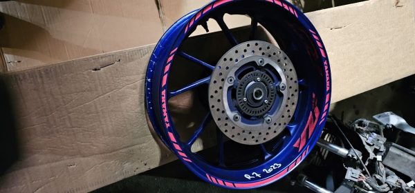 llanta trasera yamaha r7