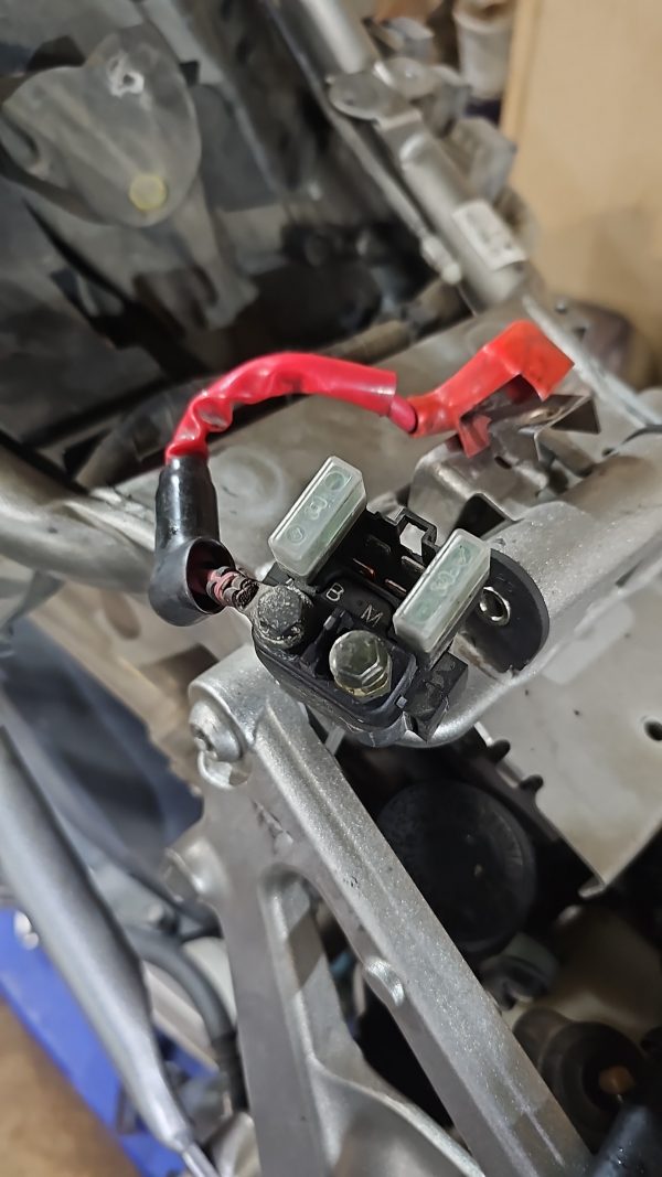 Rele arranque yamaha fz6