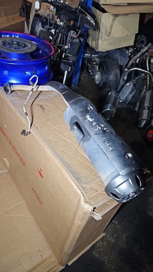 Escape kymco superdink 125 - Imagen 3