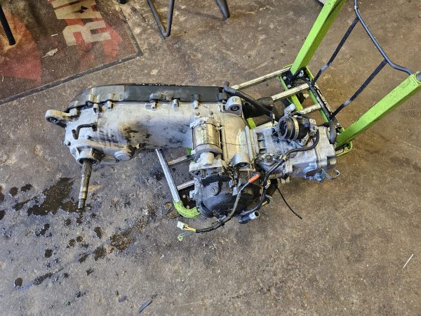 Motor kymco superdink 300