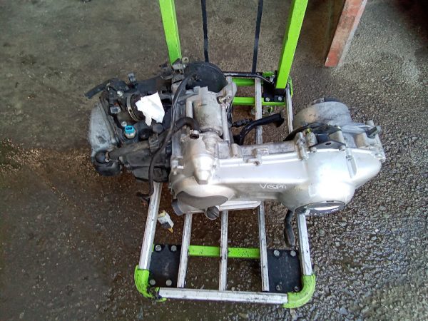 motor vespa lxv 125 ie - Imagen 4