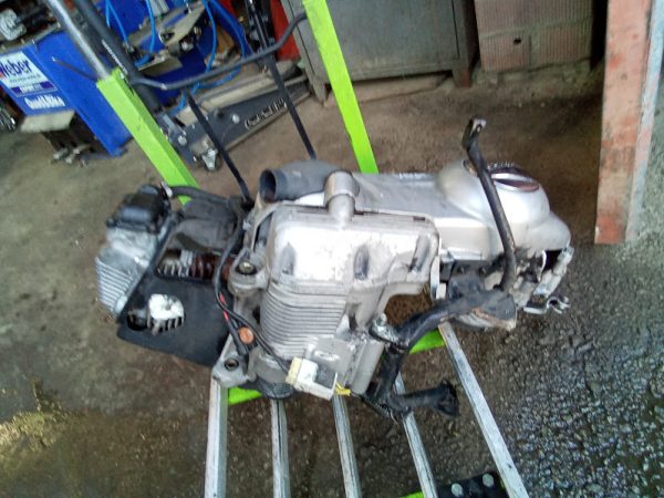 motor vespa lxv 125 ie - Imagen 10