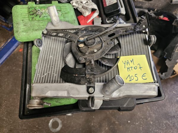 Radiador agua yamaha mt07