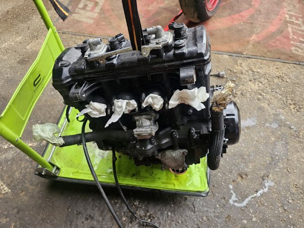 MOTOR KAWASAKI Z900