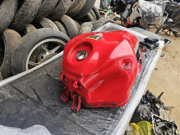 DEPOSITO GASOLINA KAWASAKI Z900 - Imagen 3