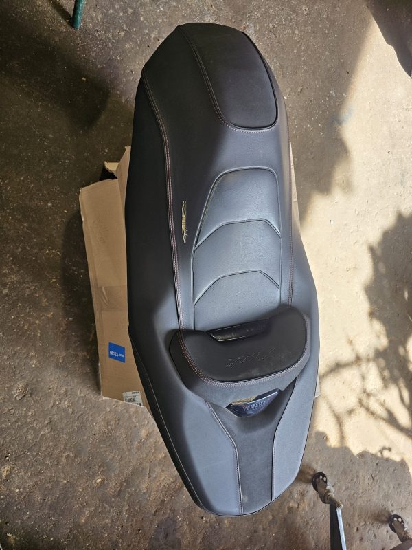 Asiento yamaha xmax 125