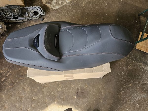 Asiento yamaha xmax 125