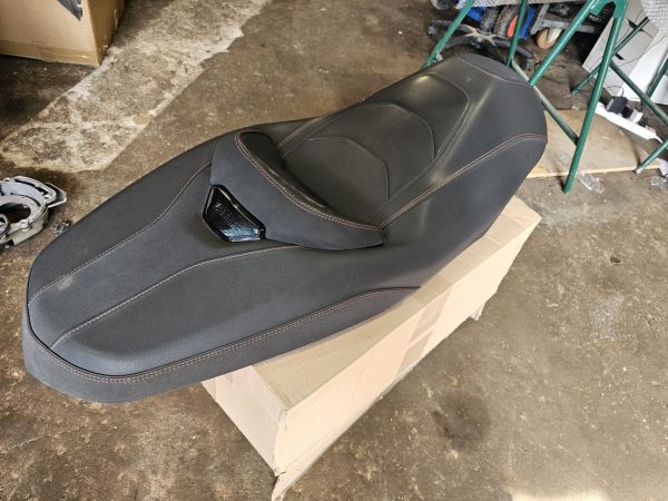 Asiento yamaha xmax 125