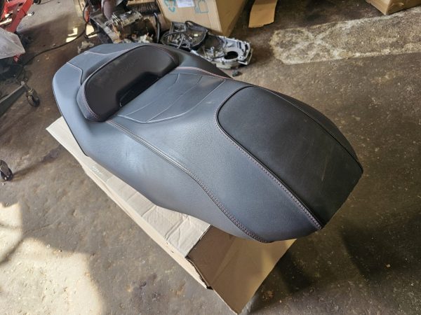 Asiento yamaha xmax 125