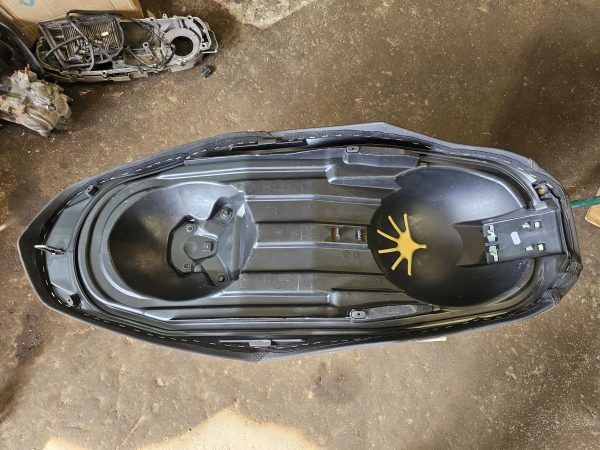 Asiento yamaha xmax 125 - Imagen 2