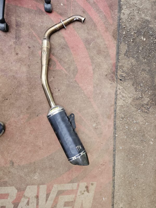 20250912_185226 Linia escape akrapovic yamaha mt125