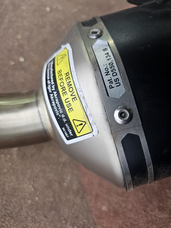 Linia escape akrapovic yamaha mt125 - Imagen 6