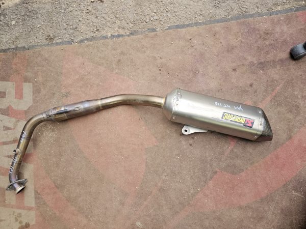 Escape akrapovic titanio yamaha mt125 - Imagen 5