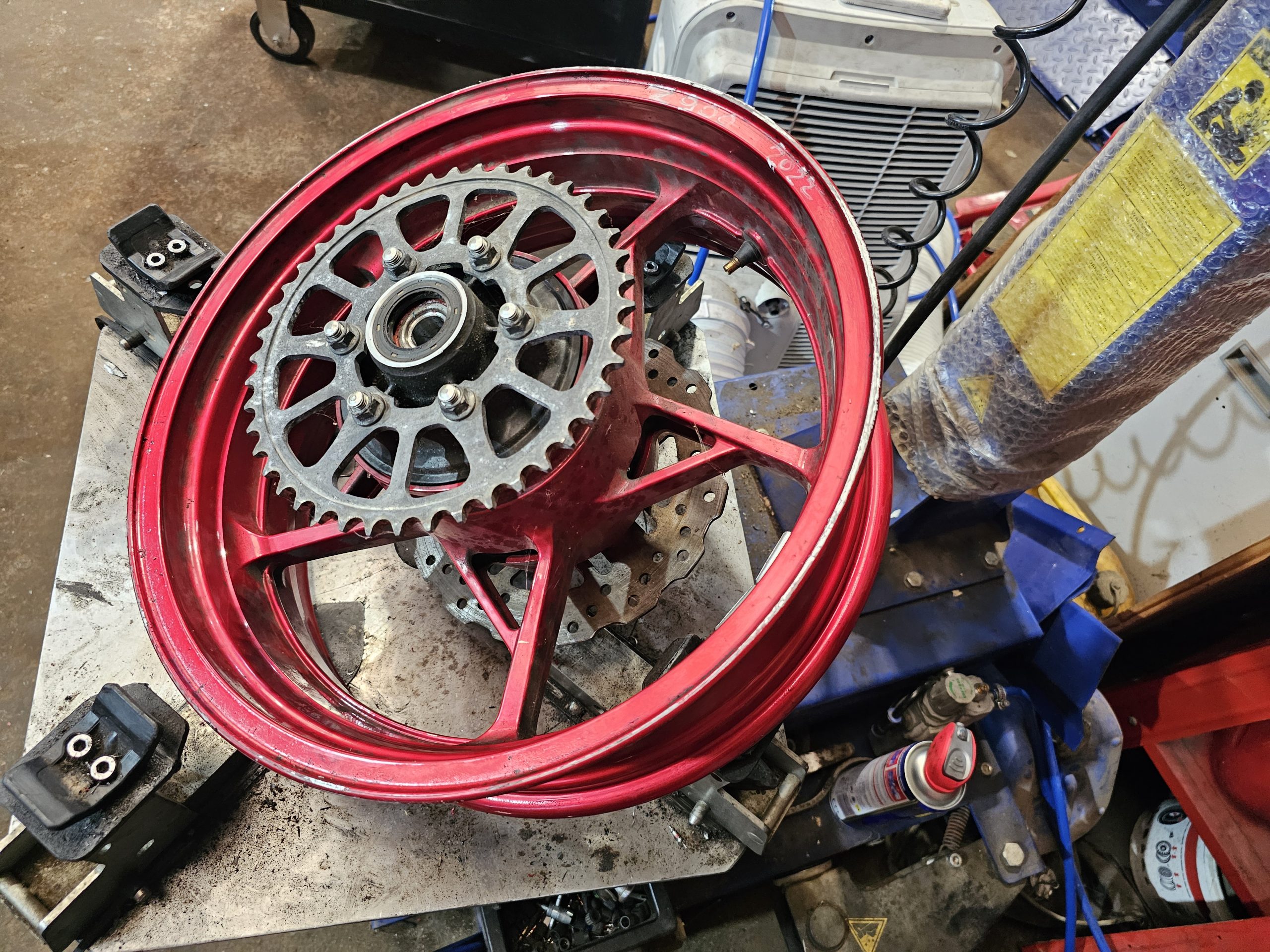 Llanta trasera kawasaki z900 - Imagen 5