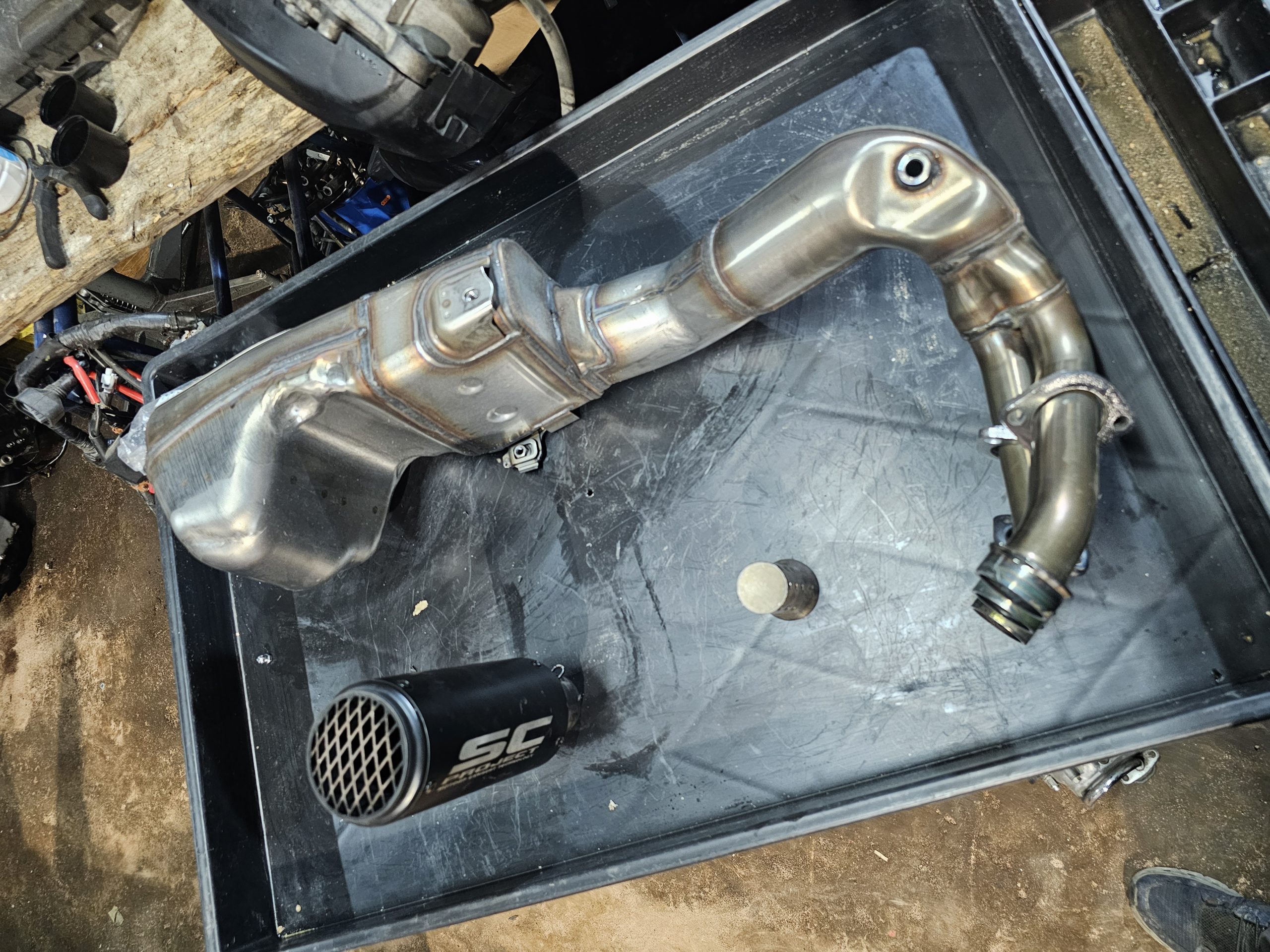 Escape completo colector y silencioso yamaha mt09 - Imagen 6