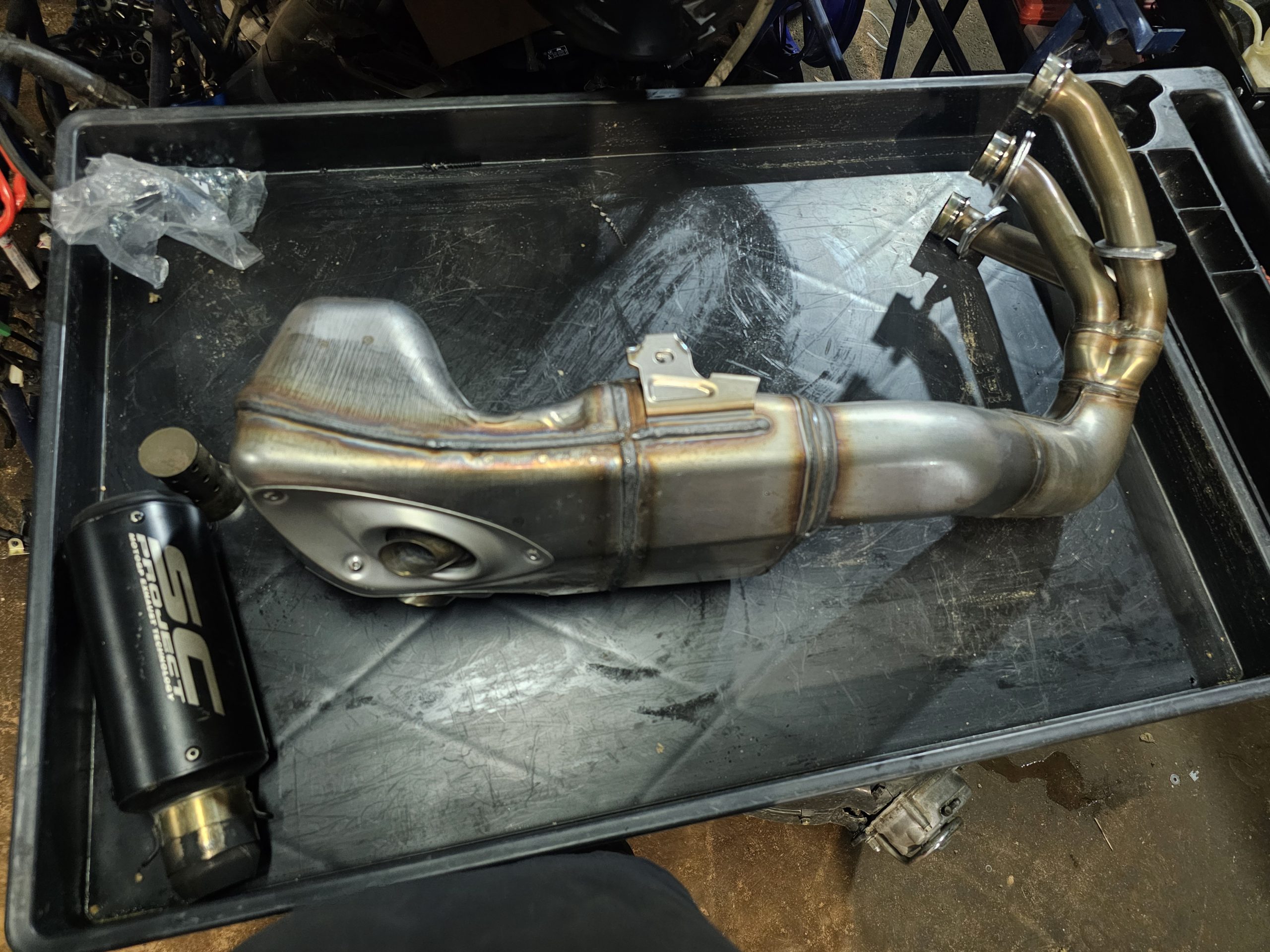 Escape completo colector y silencioso yamaha mt09 - Imagen 2