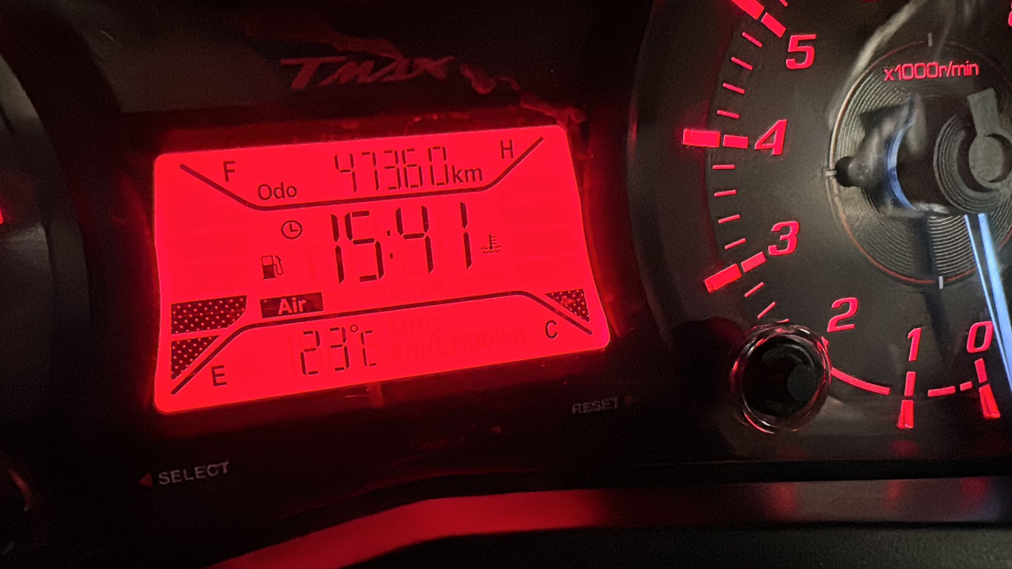 YAMAHA TMAX 530 - Imagen 4