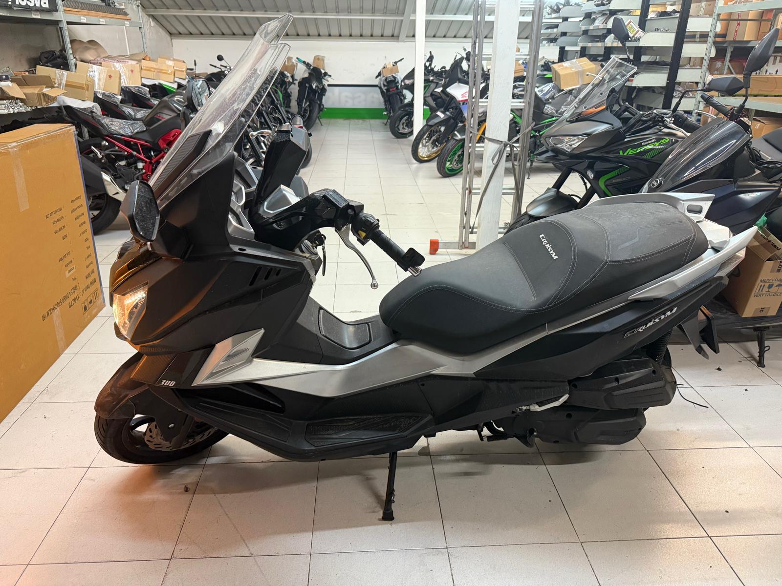 SYM CRUISYM 300 - Imagen 4