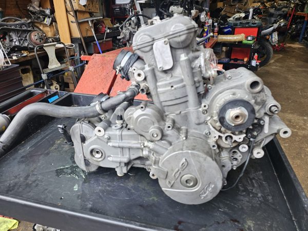 Motor ktm 950 adventure
