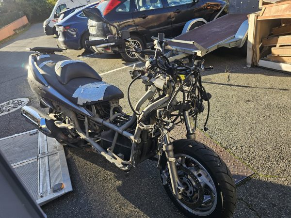 Motor suzuki burgman 400 k9