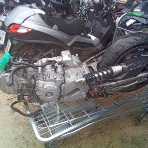 Motor kymco ak 550