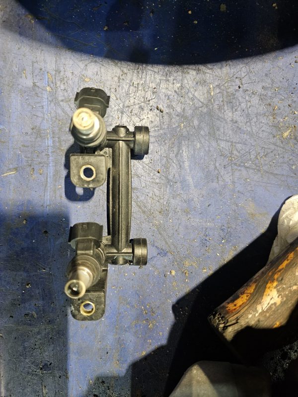 20260112_185308 Inyector kymco ak 550