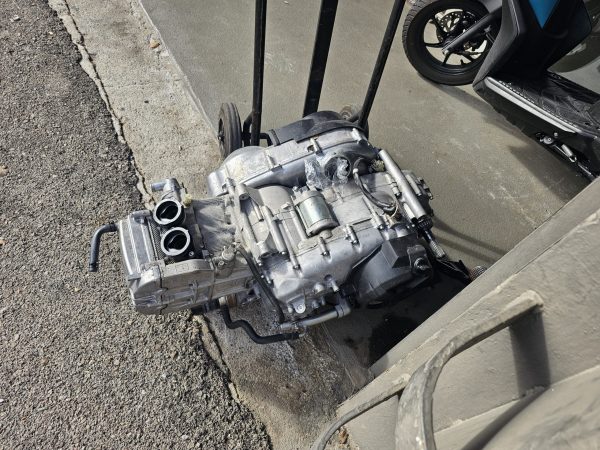 Motor yamaha tmax 560