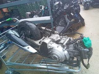 Motor kymco ak 550