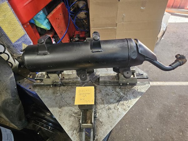 ESCAPE SUZUKI BURGMAN 125