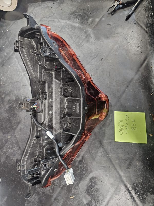 Piloto yamaha tmax 560