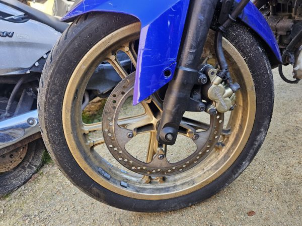 llanta delantera con disco y eje yamaha yzfr 125