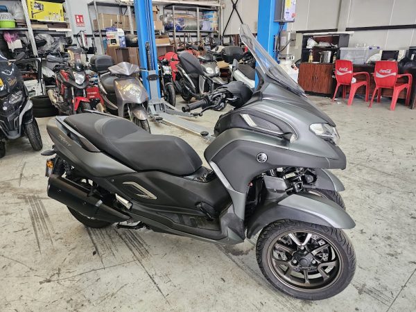 Yamaha tricity 300