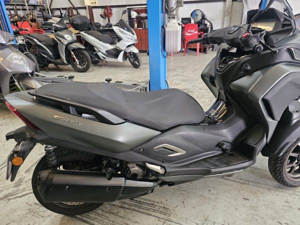 Yamaha tricity 300