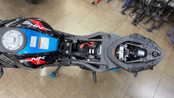 CF MOTO NK 450 SINIESTRADA