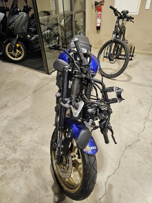 Yamaha xsr 125 siniestrada