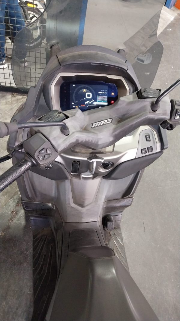 PIAGGIO MP3 400 HPE SPORT