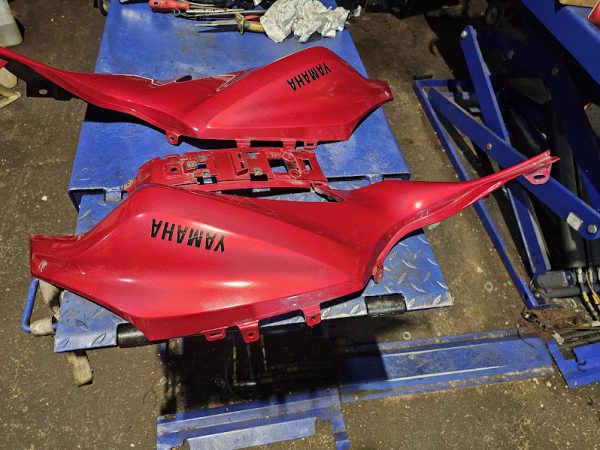 3 TAPAS DEPOSITO YAMAHA MT07