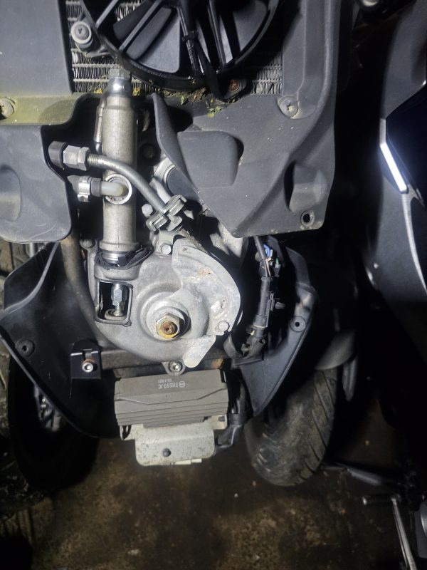 20260318_163445 Motor roll lock estabilizador mp3 300 lt ie